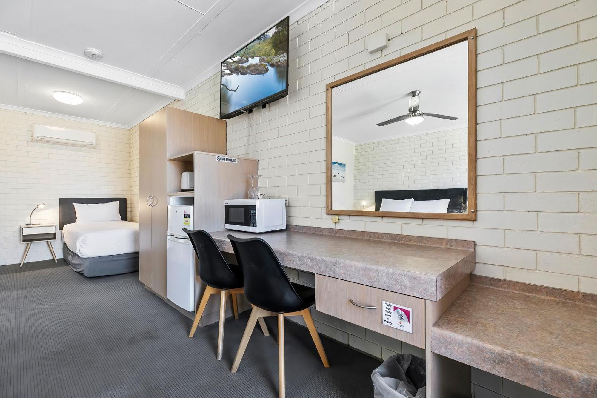 Comfort Inn On Main Hervey Bay Buitenkant foto