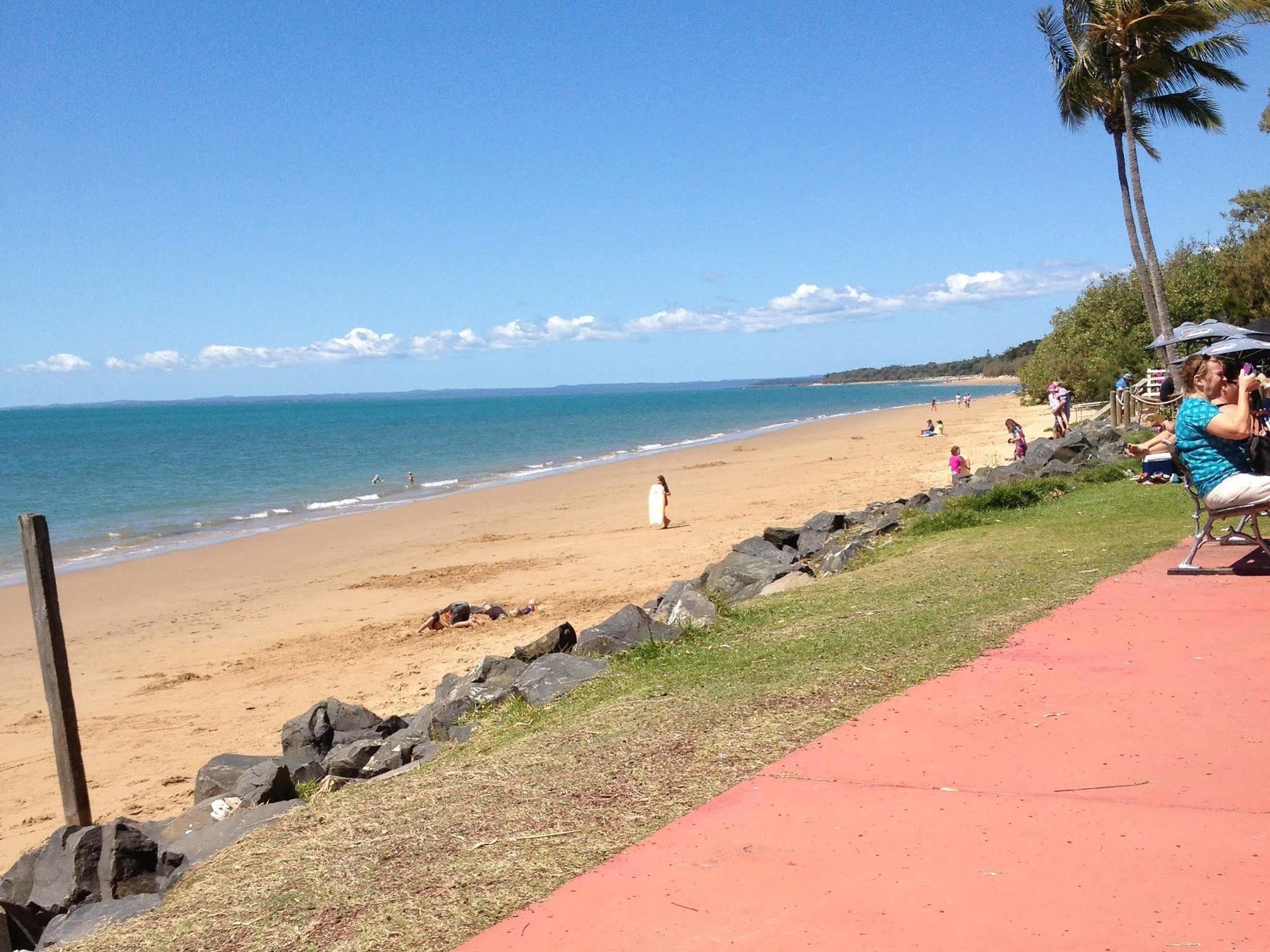 Comfort Inn On Main Hervey Bay Buitenkant foto